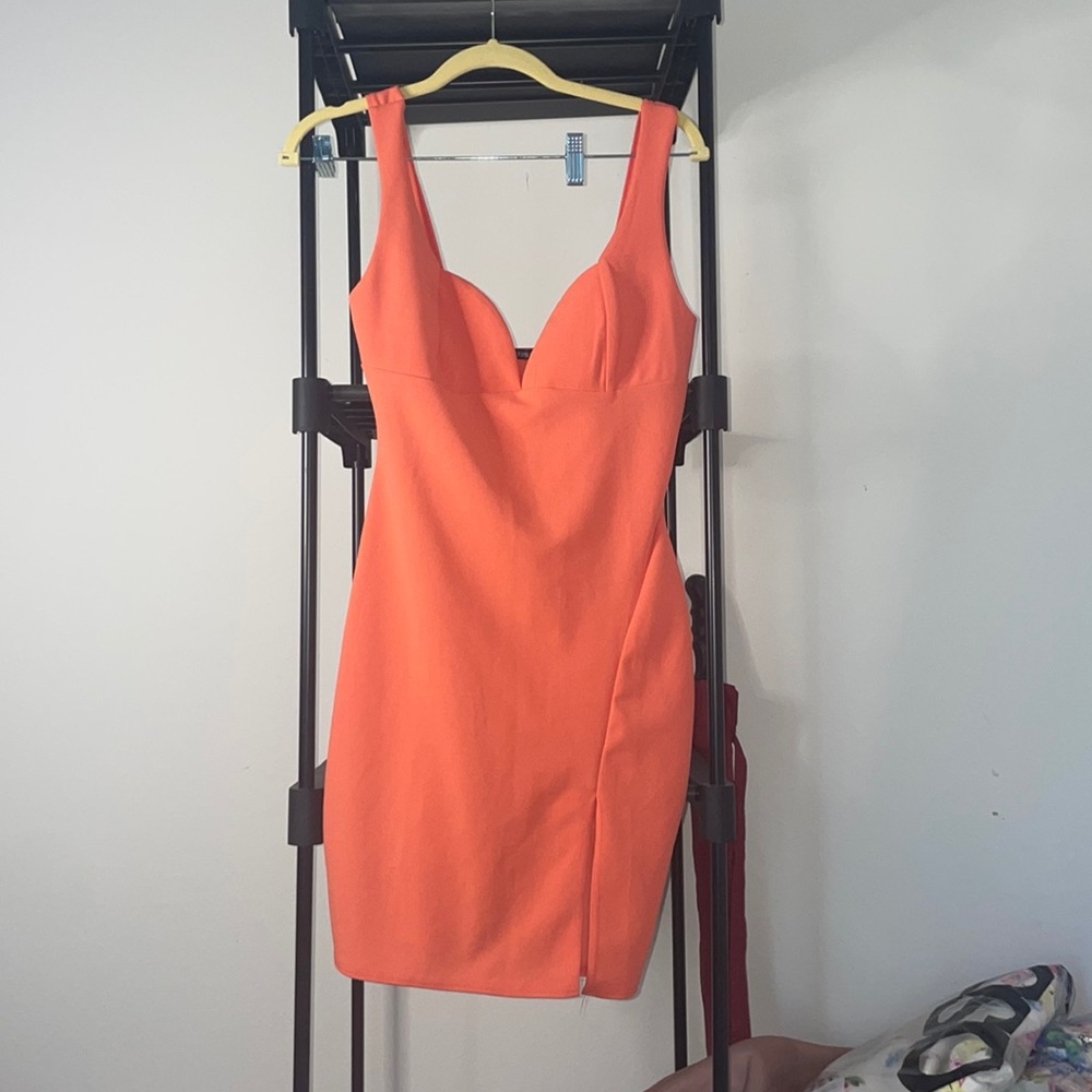 Coral dress , US4